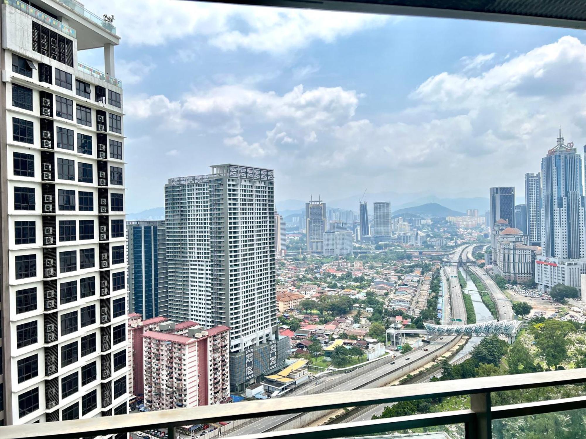 Summer Suites Victory House Kuala Lumpur Exterior photo